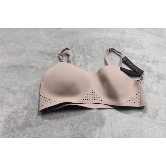 NWT Victoria's Secret VSX Small Beige Featherweight Light Balconette Sports Bra - Picture 1 of 4